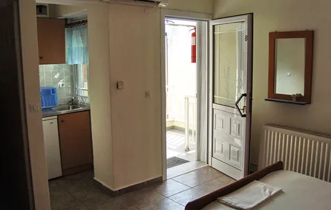 VILA KIRIAKIS - 3
