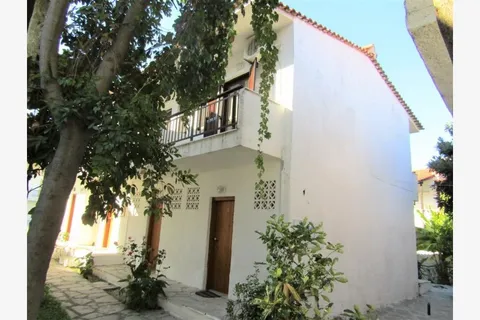 vila kostas - 2