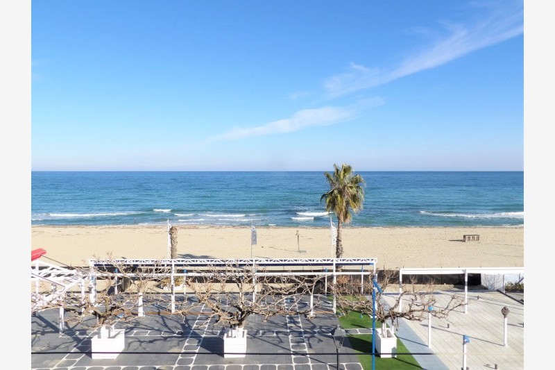 Vila Kyma beach thumbnail 17