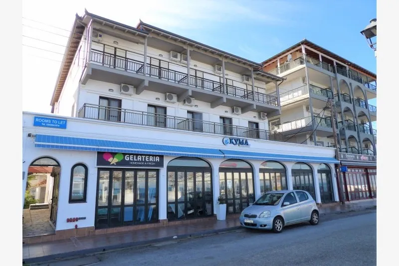 Vila Kyma beach