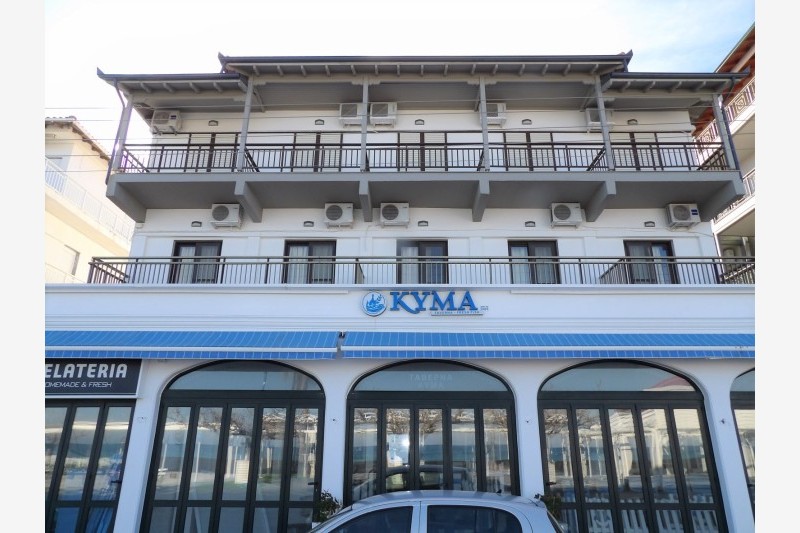 Vila Kyma beach thumbnail 2