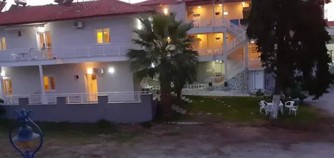 Vila Lakis 1 - 2