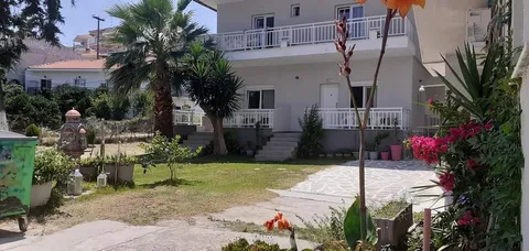 Vila Lakis 2