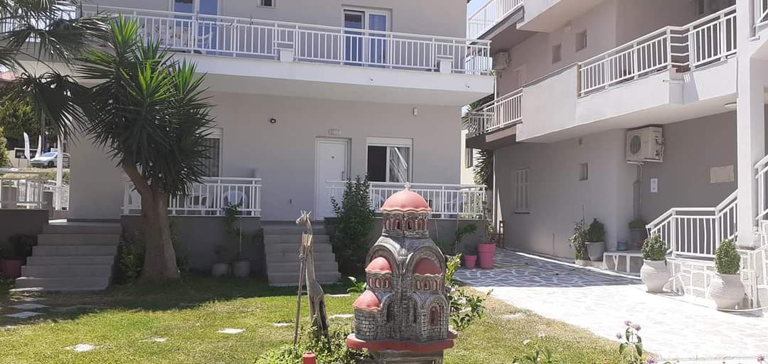 Vila Lakis 2 thumbnail 2