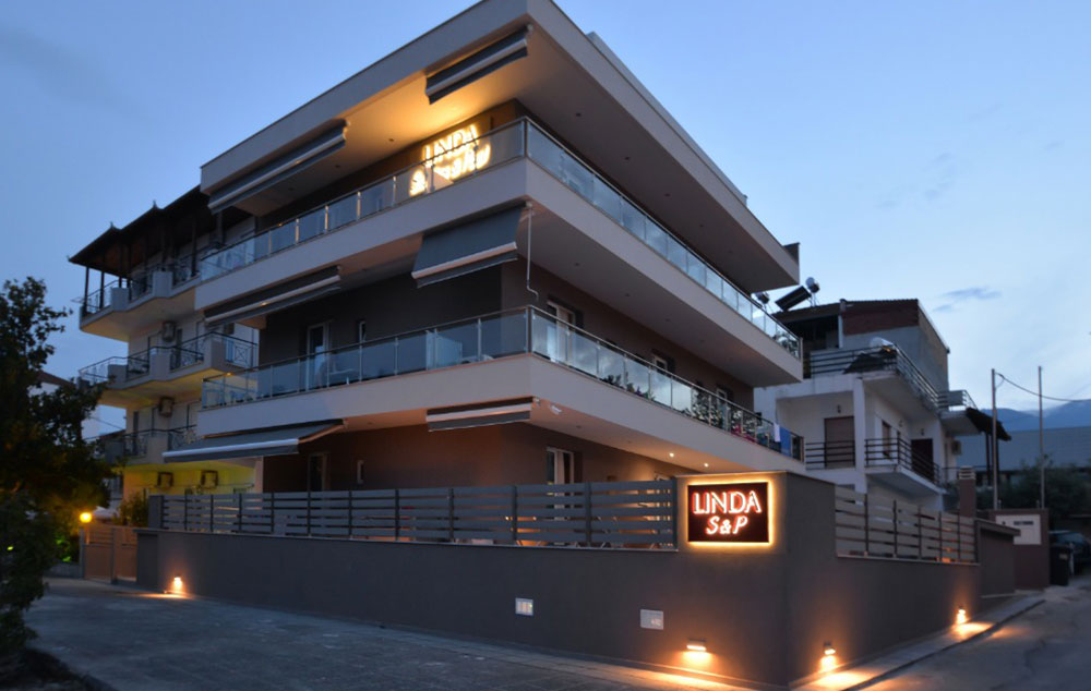 VILA LINDA STUDIOS & POOL thumbnail 2