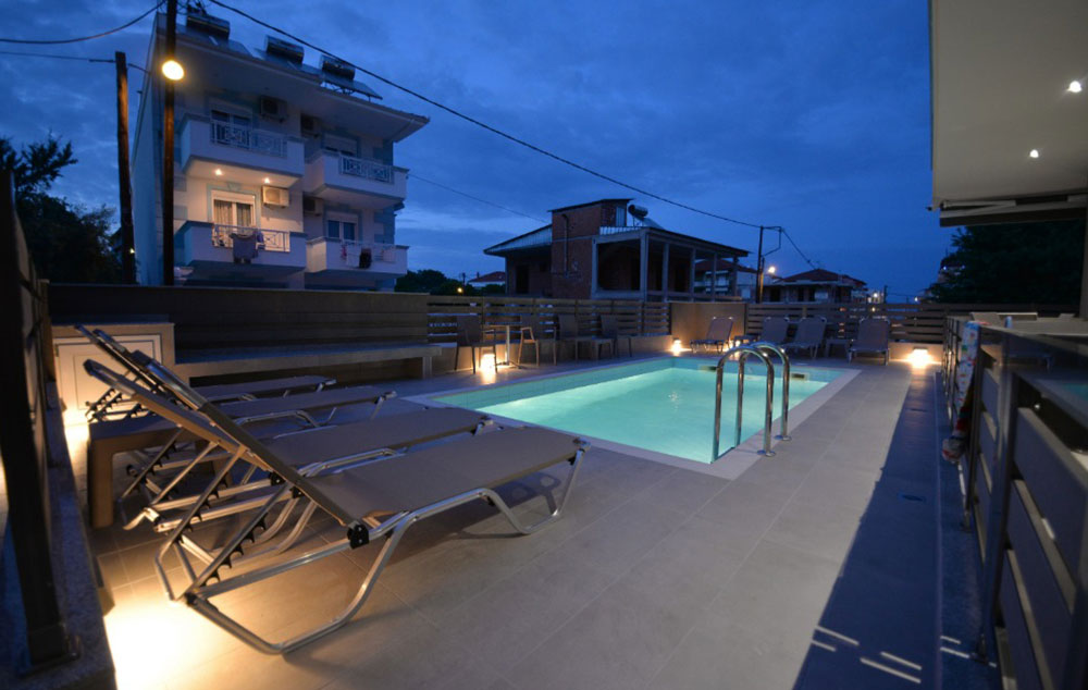 VILA LINDA STUDIOS & POOL thumbnail 7