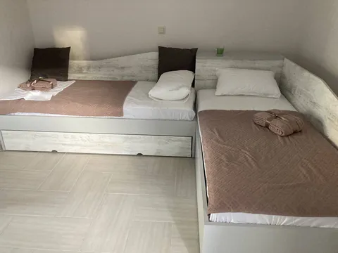 VILA LUKA 2 - 5
