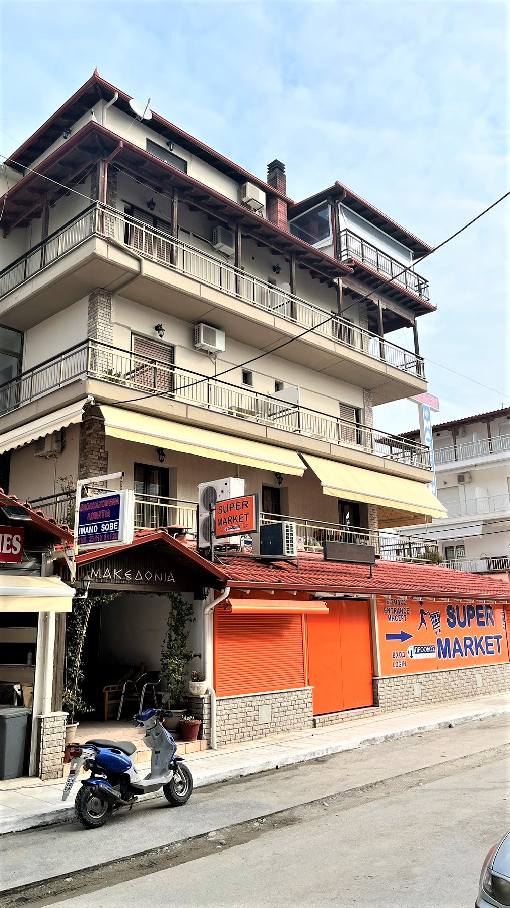 Vila Makedonia Beach thumbnail 16