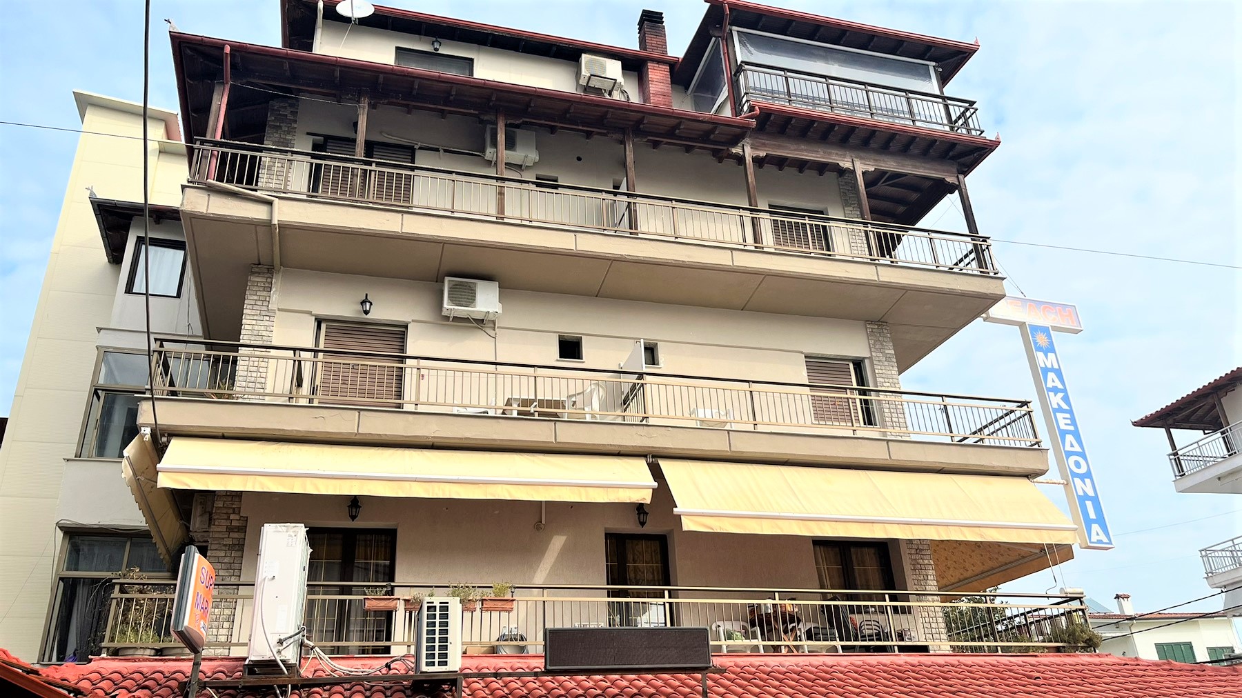 Vila Makedonia Beach thumbnail 19