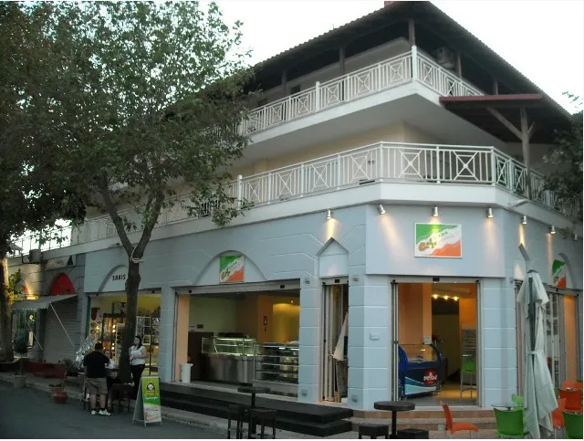 Vila Manolas
