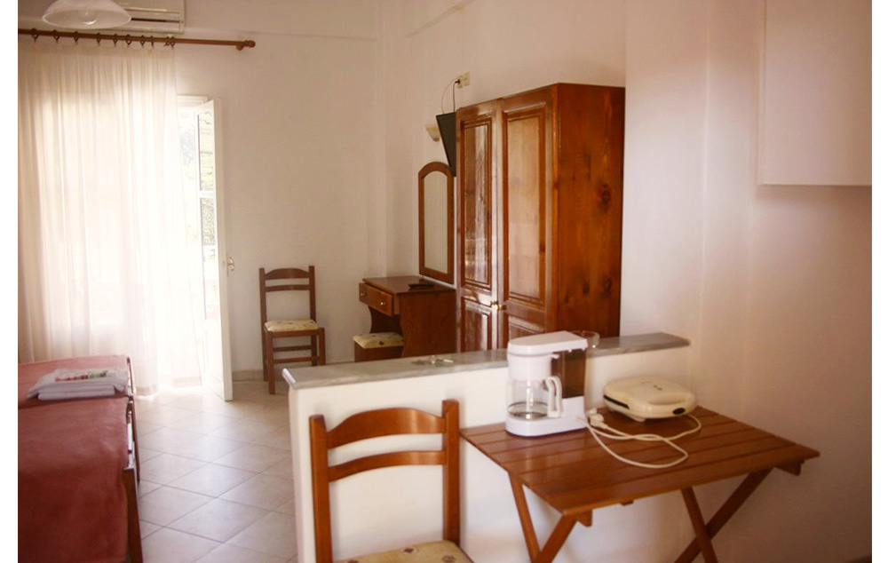 VILA MANTHOS thumbnail 4