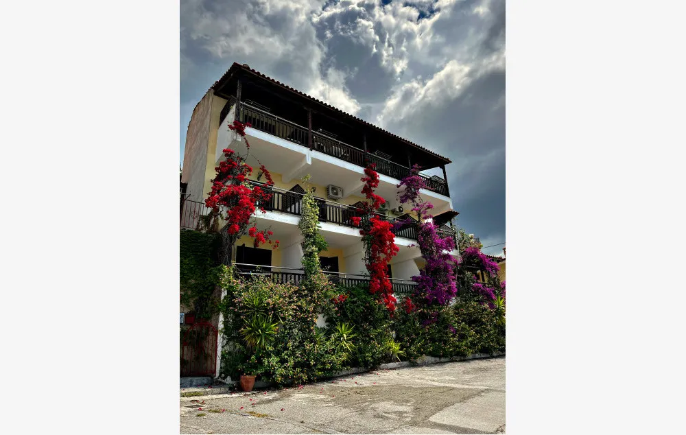 VILA MARMARAS