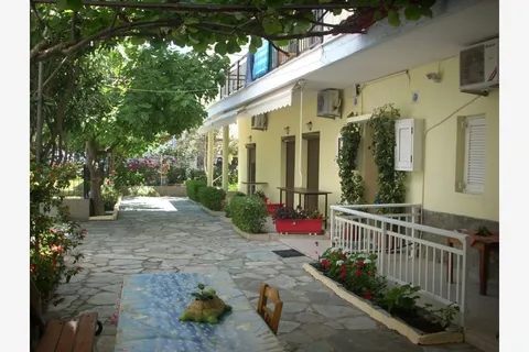 Vila Nik Popi - 2