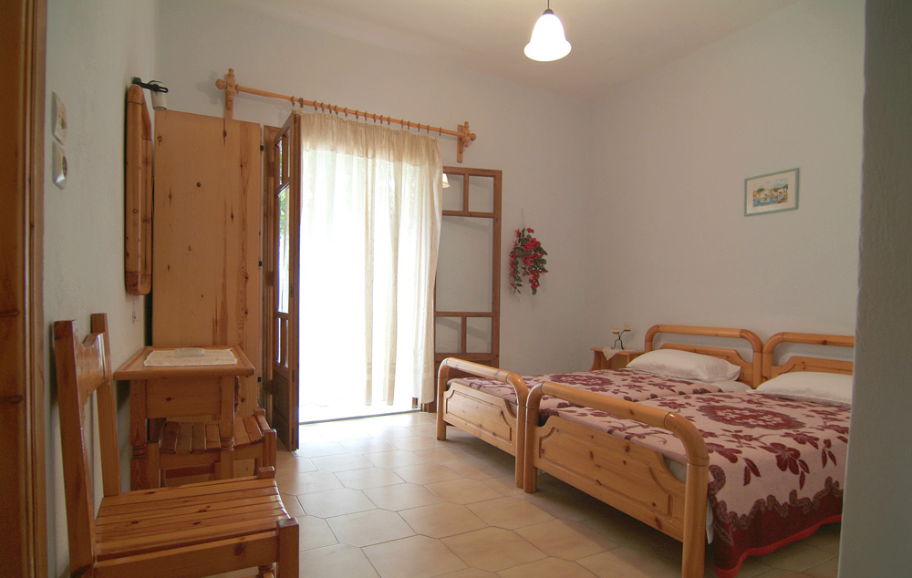 VILA NIKAS thumbnail 3