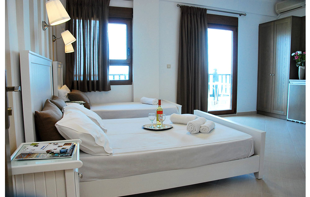 VILA NIKOLETOS BEACH thumbnail 2