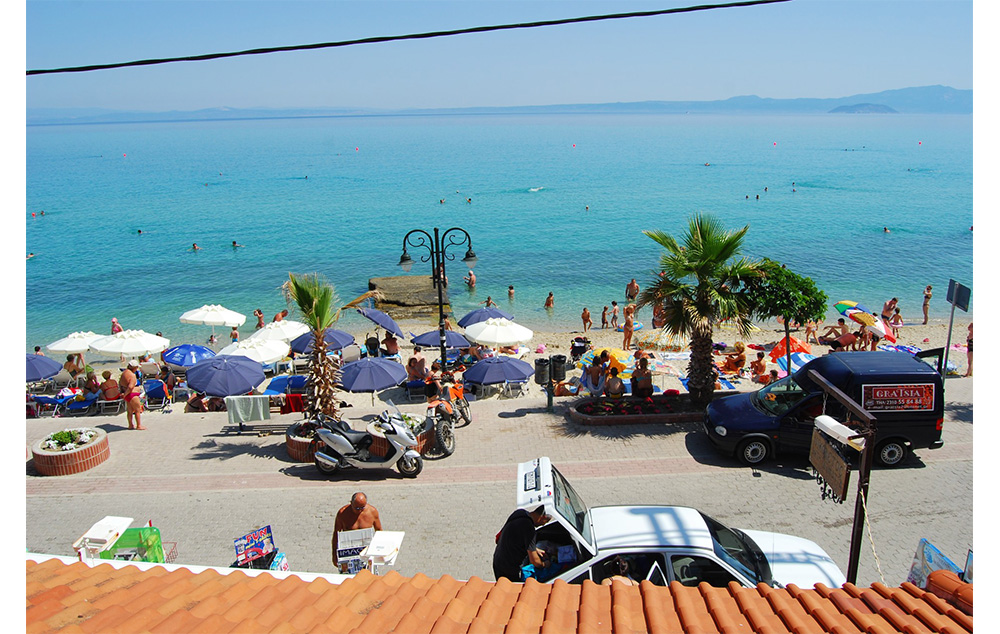 VILA NIKOLETOS BEACH thumbnail 9