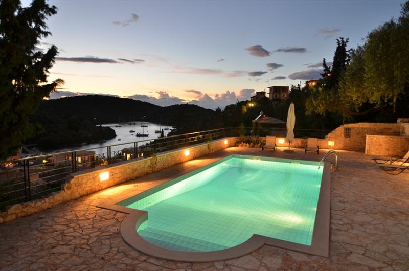 Vila Nirides (luxury apartments) thumbnail 30