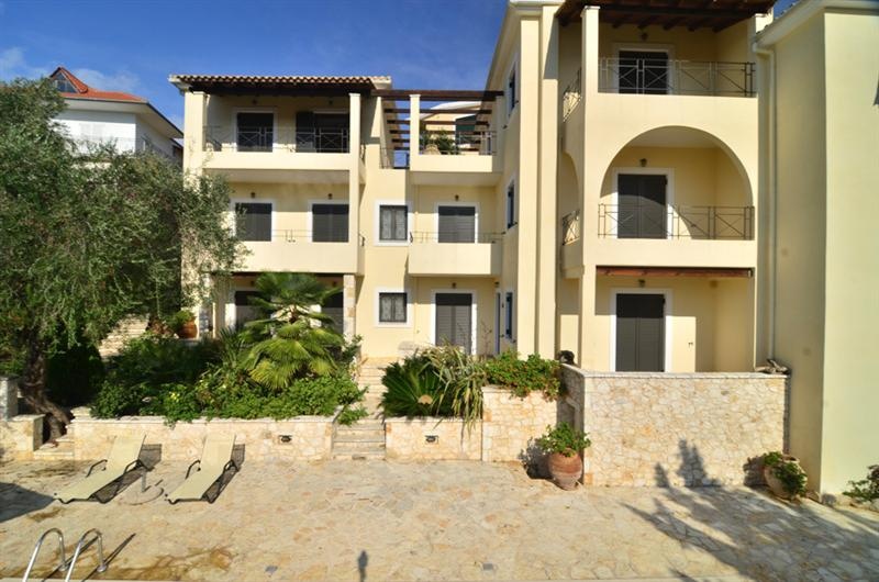 Vila Nirides (luxury apartments) thumbnail 6