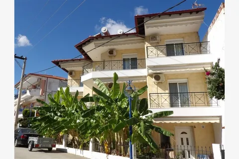 Vila Papadopoulos - 2