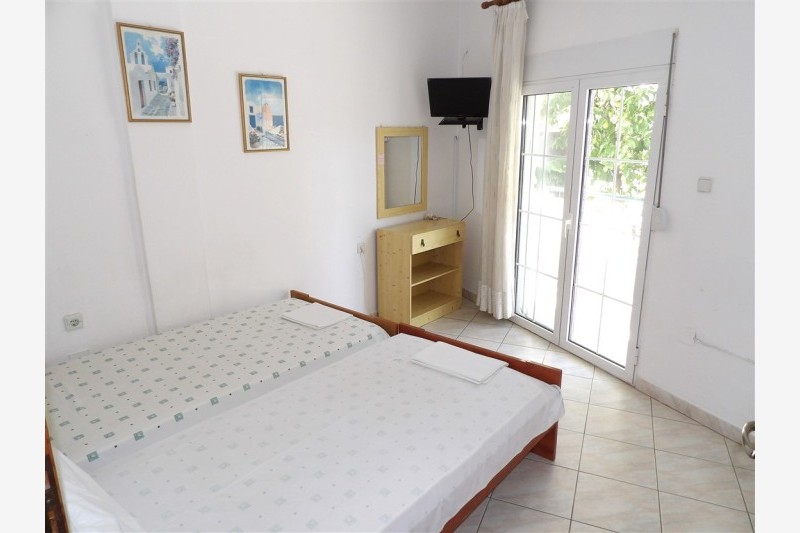 Vila Papadopoulos thumbnail 7