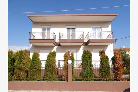 Vila Pavlos