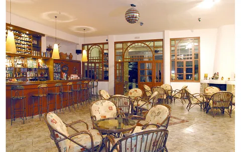 VILA PILALIDIS - 4