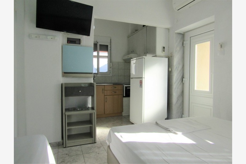 Vila Polistilo Spiti thumbnail 9