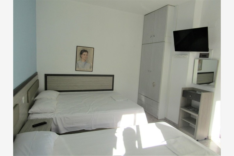 Vila Polistilo Spiti thumbnail 6