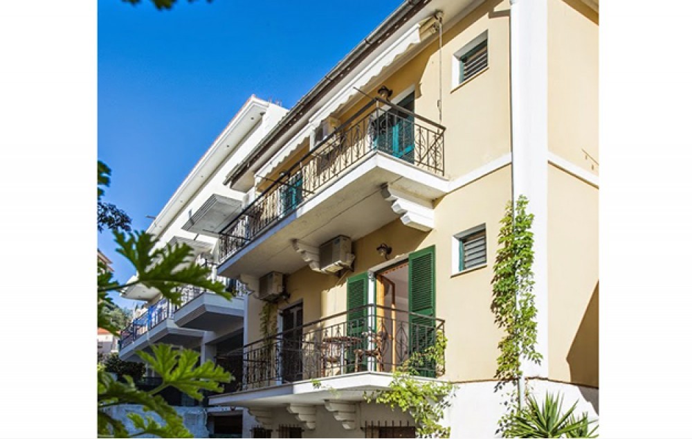 VILA RINA thumbnail 2