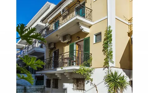 VILA RINA - 3