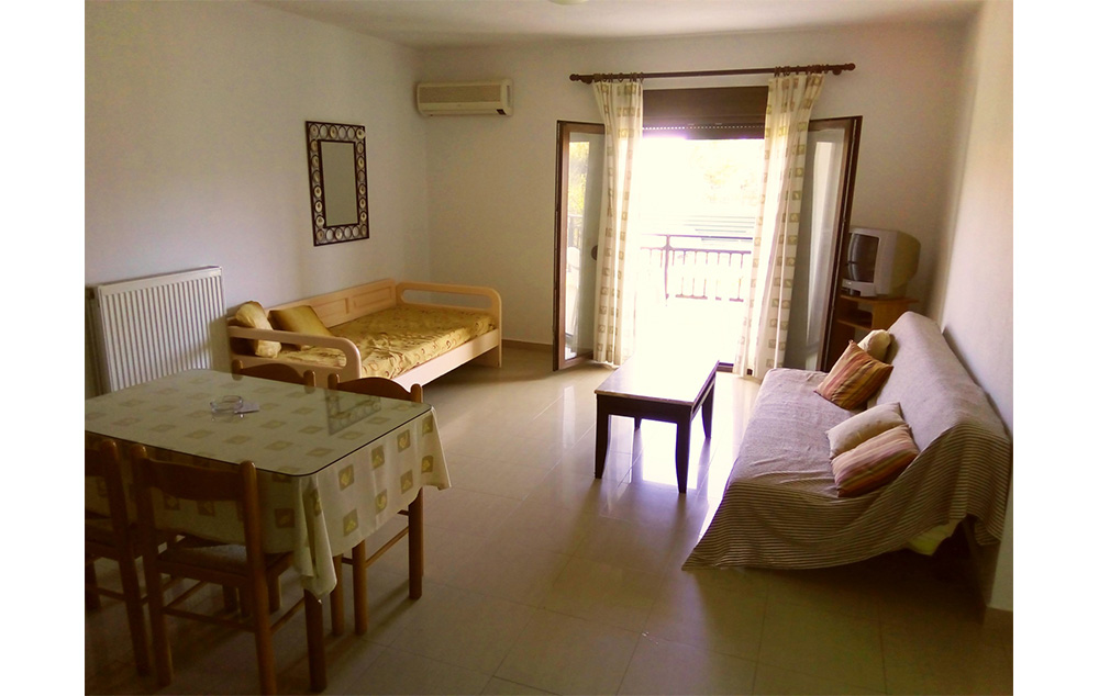 VILA ROULA thumbnail 2