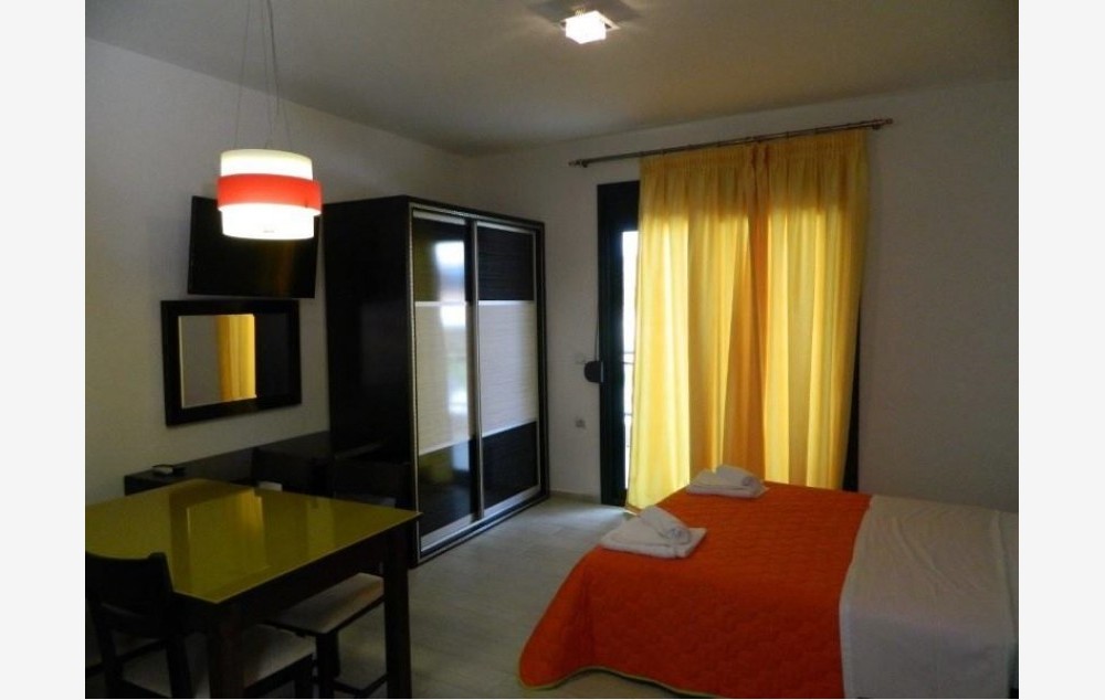 VILA STEFANIA thumbnail 7