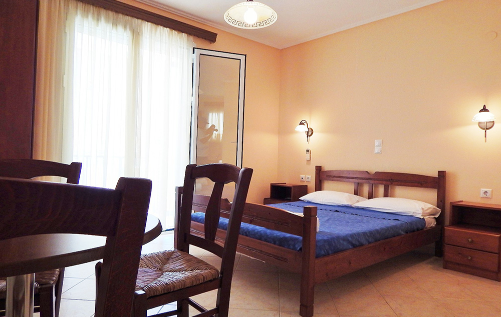 VILA STELISOS thumbnail 3