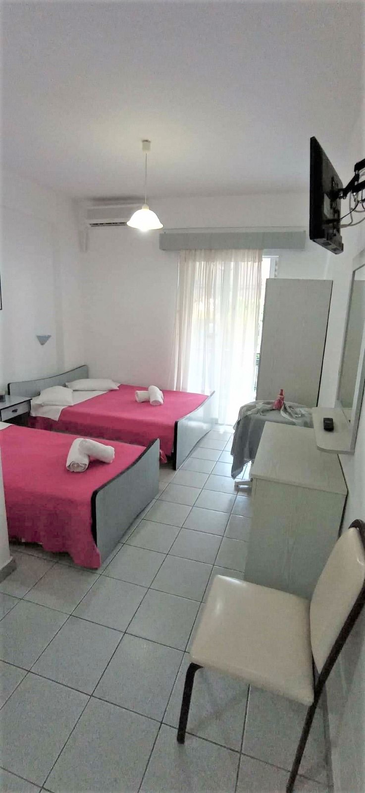 Vila Takis thumbnail 12