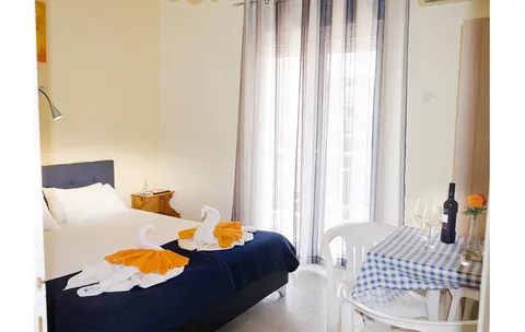 VILA TASSOS & DESPINA - 3