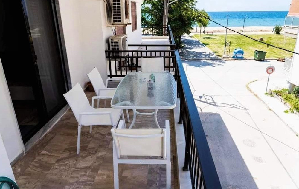 VILA THALASSA BEACH thumbnail 5