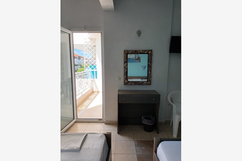 Vila Twins rooms 2 thumbnail 11