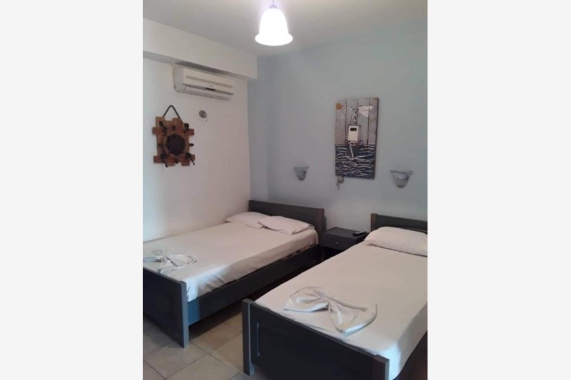 Vila Twins rooms 2 thumbnail 9