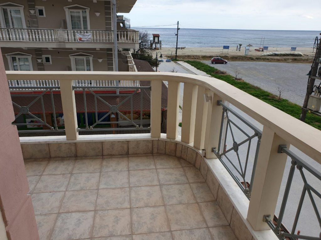 Vila YANIS thumbnail 3