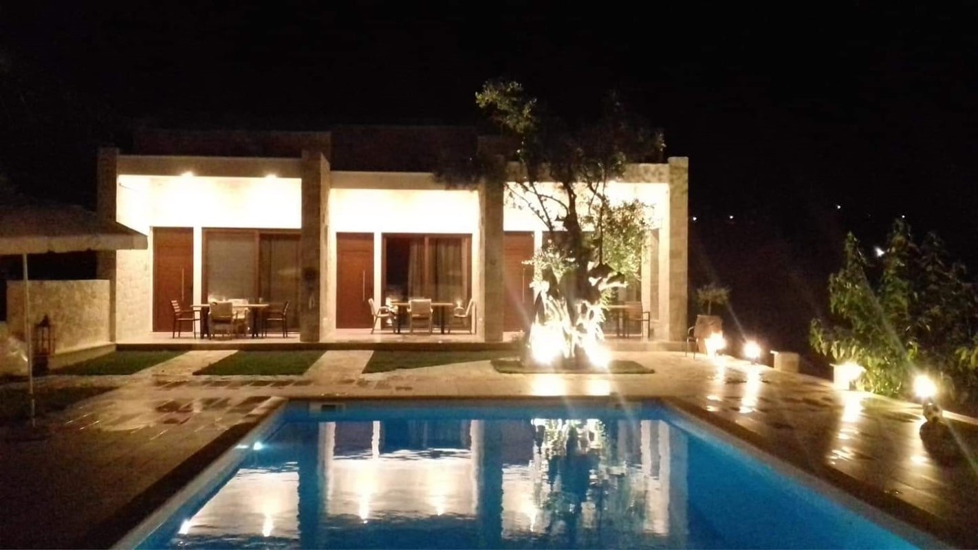 Vila Zefiros Luxury Resort thumbnail 14