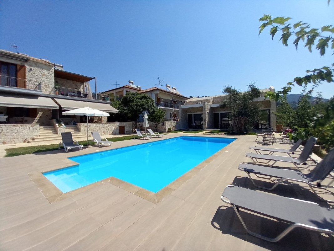 Vila Zefiros Luxury Resort thumbnail 33