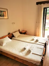 Zacharias Studios - 6