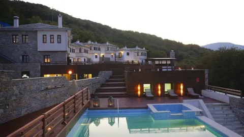 12 Months Luxury Resort - 3