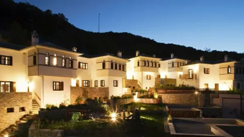 12 Months Luxury Resort - 4