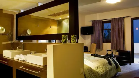 Comfort Room With Veranda
