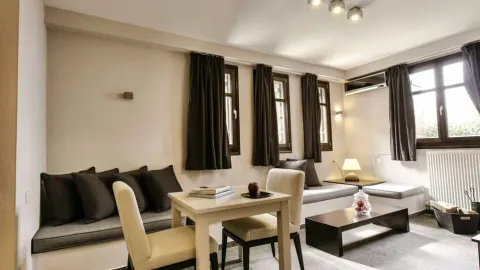 Deluxe Suite