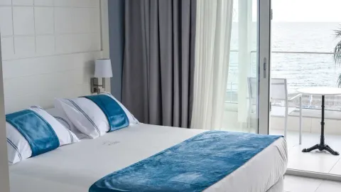 Superior Triple Room Sea View