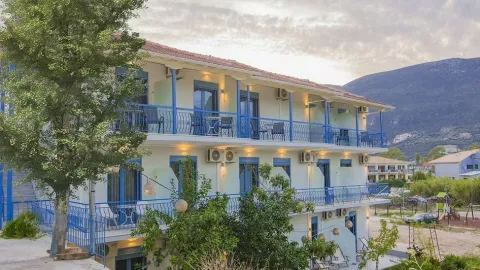 Akrotiri Resort