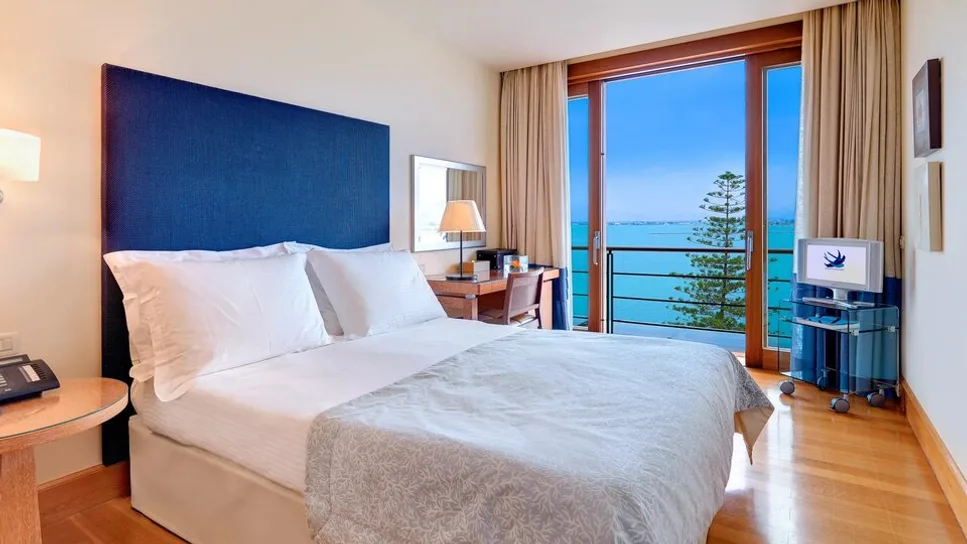 Deluxe Room Sea View