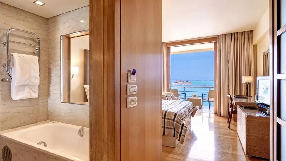 Deluxe Room Sea View Ground Floor